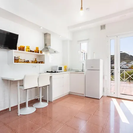 Home2book Papaya Loft & Pool View Apartment